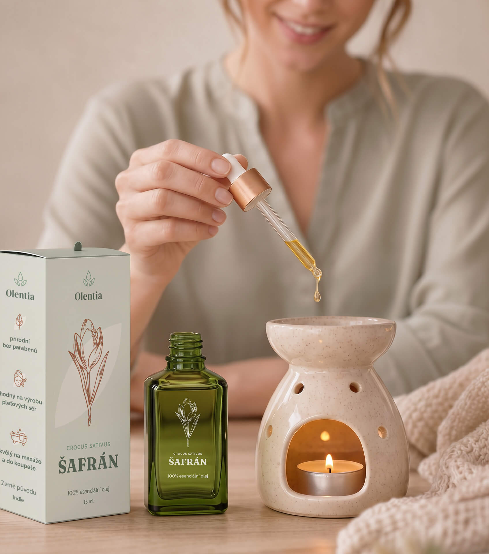 olentia-produktova-lifestyle-fotografie-ai Lifestyle fotografie esenciálního oleje Olentia v aromalampě – ukázka využití AI nástrojů pro tvorbu produktových vizuálů v grafickém designu.